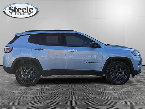 New 2026 Jeep Compass Latitude image 6