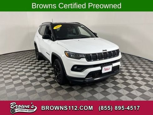 Used 2023 Jeep Compass Latitude w/ Convenience Group AWD/4WD image 1