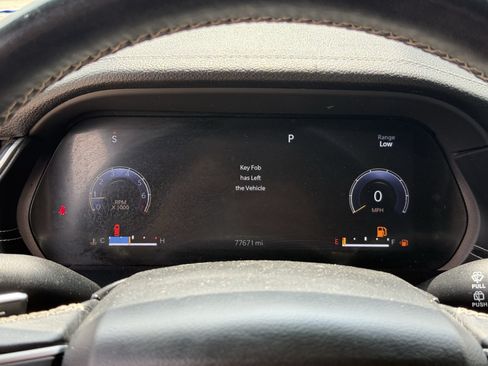 Used 2021 Jeep Grand Cherokee L Limited w/ MOPAR Finishing Package AWD/4WD image 19