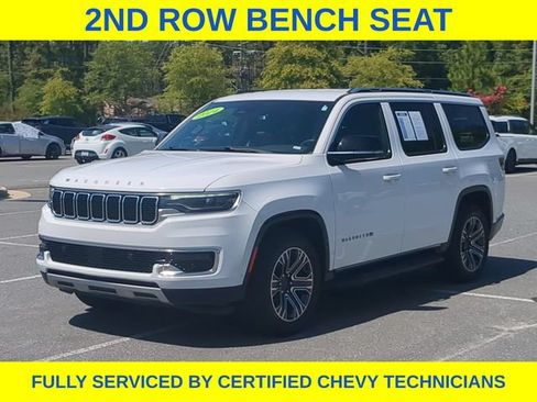 Used 2024 Jeep Wagoneer Series II w/ Flexible Seating Group AWD/4WD image 12