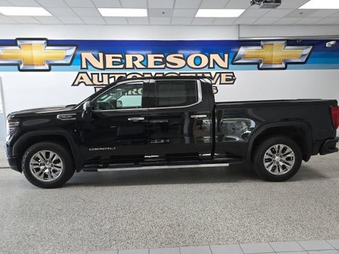 Used 2024 GMC Sierra 1500 Denali AWD/4WD image 4
