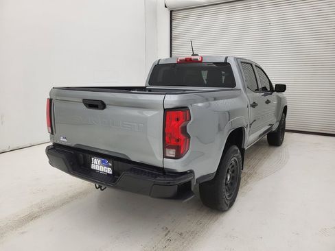 Used 2024 Chevrolet Colorado W/T image 11