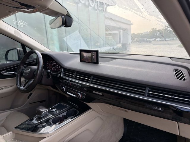 Used 2019 Audi Q7 3.0T Premium Plus w/ Premium Plus Package AWD/4WD image 22