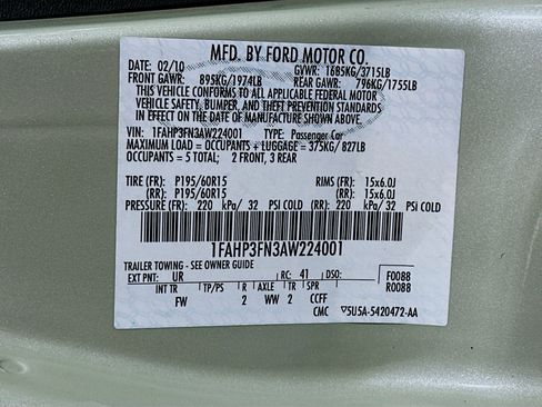 Used 2010 Ford Focus SE FWD image 28