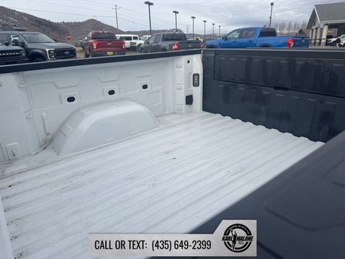 Used 2023 GMC Sierra 1500 SLE image 18