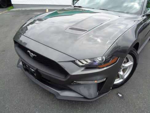 Used 2018 Ford Mustang EcoBoost Fastback image 6