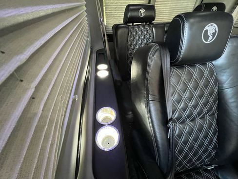 Used 2022 Ford Transit 250 Medium Roof AWD image 52