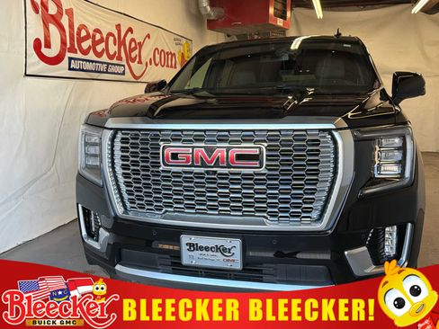 Used 2023 GMC Yukon XL Denali image 1