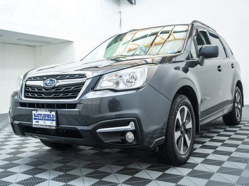 Used 2018 Subaru Forester 2.5i Limited AWD/4WD image 3