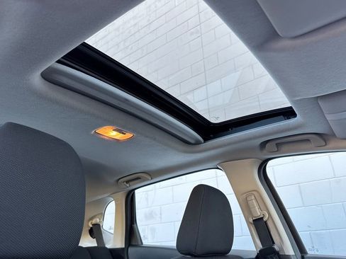 Used 2015 Honda Fit EX image 17