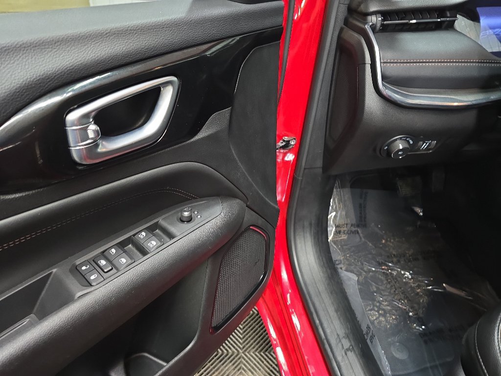 Used 2022 Jeep Compass Limited AWD/4WD image 27