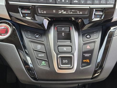 Certified 2026 Honda Odyssey Touring image 24