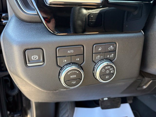 Used 2025 GMC Sierra 1500 SLT AWD/4WD image 25