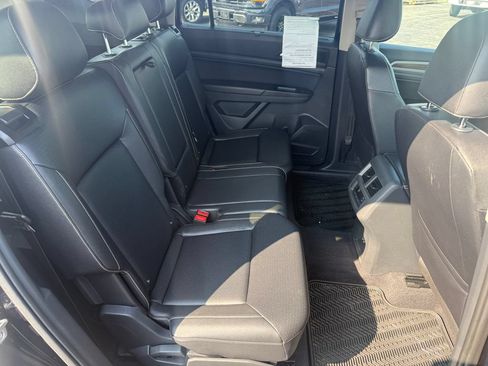 Used 2021 Volkswagen Atlas SE w/ Towing Package AWD/4WD image 21