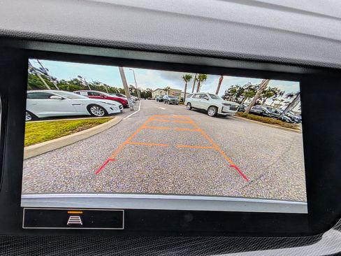Certified 2023 Buick Envision Essence FWD image 29