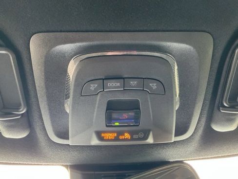 Used 2024 Toyota Corolla SE image 15