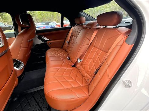 Used 2026 BMW 740i w/ Executive Package RWD image 22