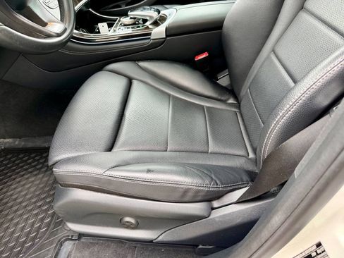 Used 2017 Mercedes-Benz GLC 300 4MATIC image 31