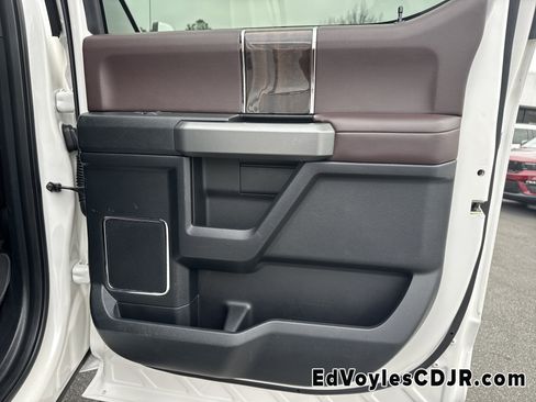 Used 2017 Ford F250 Platinum w/ Platinum Ultimate Package image 21