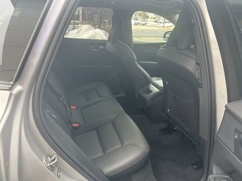Used 2025 Volvo XC60 B5 Plus w/ Climate Package image 14