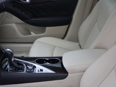 Used 2015 INFINITI Q50 Premium w/ Technology Package image 18