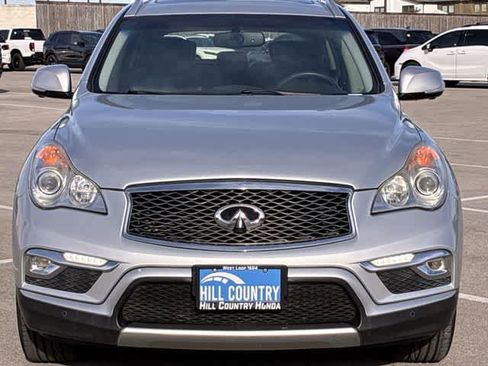 Used 2017 INFINITI QX50 2WD w/ Deluxe Touring Package image 9