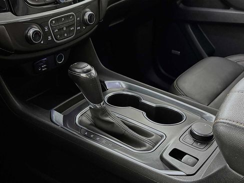 Used 2020 Chevrolet Traverse RS FWD image 16