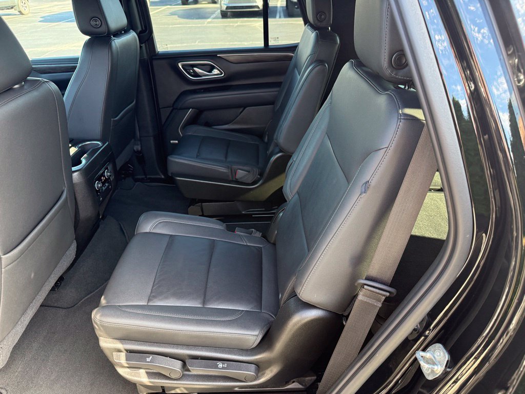 Used 2021 Chevrolet Tahoe LT w/ LT Signature Package RWD image 30
