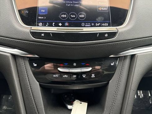 Used 2022 Cadillac XT5 Premium Luxury FWD image 19