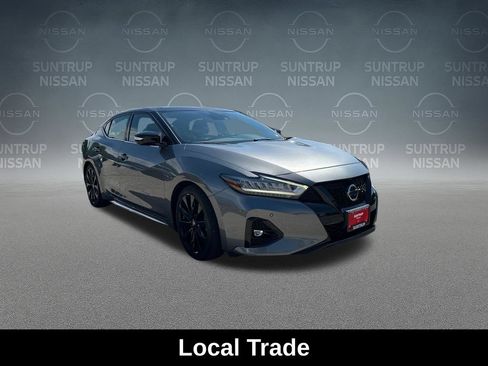 Used 2021 Nissan Maxima SR w/ Sport Mat Group FWD image 9