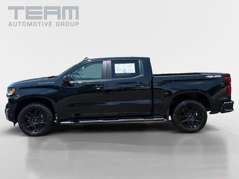 Used 2022 Chevrolet Silverado 1500 RST w/ Max Trailering Package AWD/4WD image 4