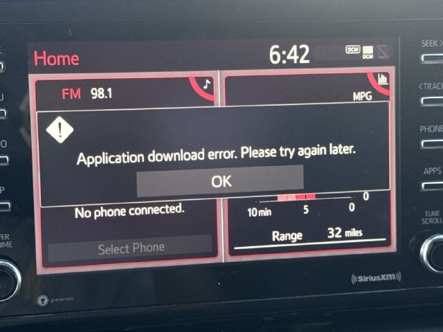 Used 2020 Toyota C-HR XLE FWD image 19