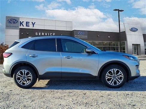 Used 2021 Ford Escape SEL image 2