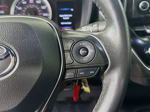 Used 2022 Toyota Corolla SE image 13