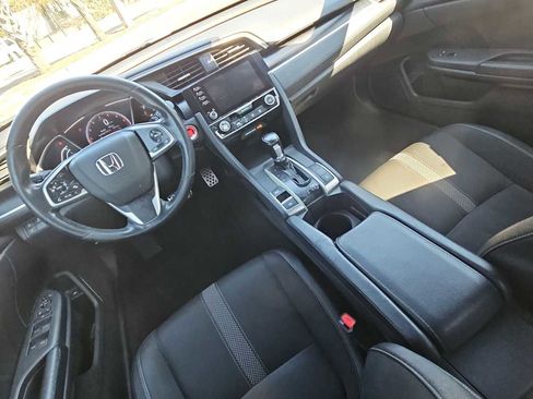 Used 2019 Honda Civic Sport image 32