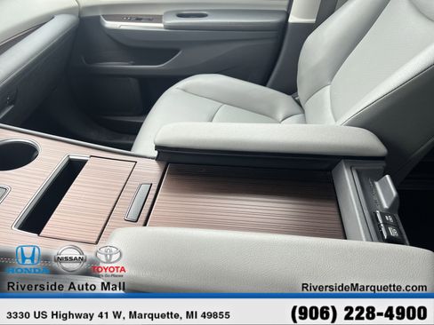 Used 2024 Toyota Sienna XLE image 20