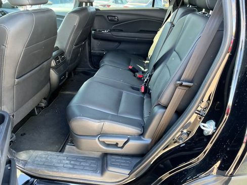Used 2024 Honda Passport EX-L image 3