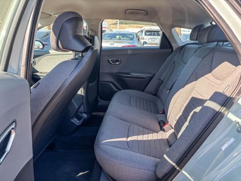 Used 2025 Kia K4 EX FWD image 22