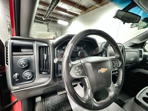 Used 2018 Chevrolet Silverado 1500 LT w/ All Star Edition AWD/4WD image 10