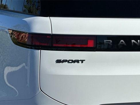 Certified 2025 Land Rover Range Rover Sport Dynamic SE image 26