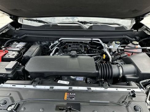 New 2026 GMC Canyon Denali w/ LPO, Denali Black Edition AWD/4WD image 20