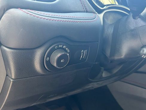 Used 2023 Dodge Durango GT RWD image 17