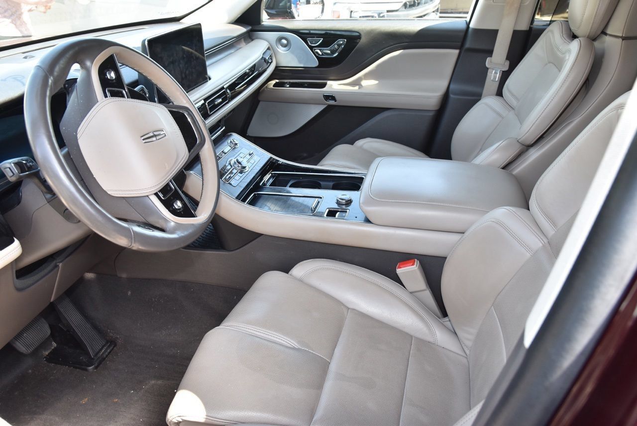 Used 2022 Lincoln Aviator Reserve w/ Equipment Group 201A AWD/4WD image 9