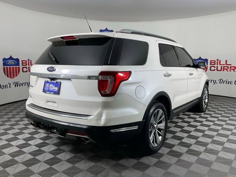 Used 2018 Ford Explorer Limited w/ Equipment Group 301A FWD image 3