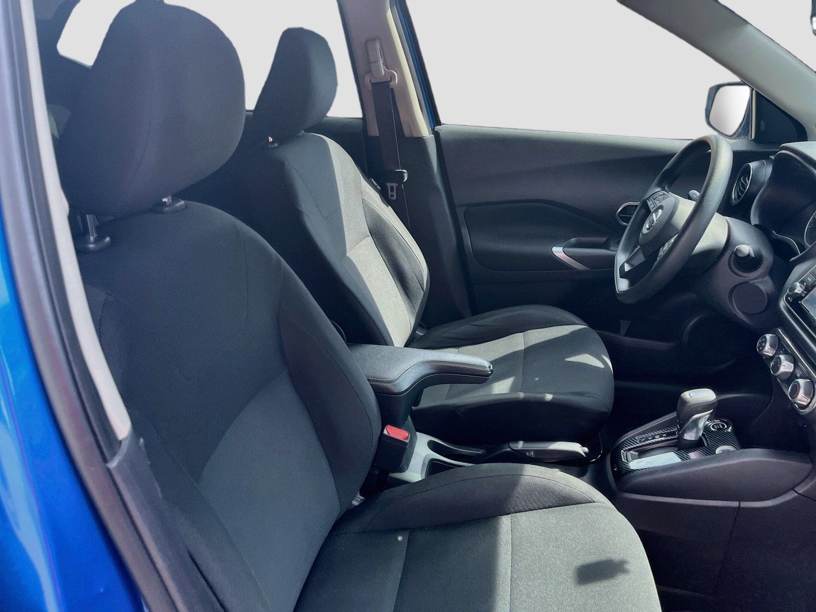 Used 2023 Nissan Kicks S FWD image 27