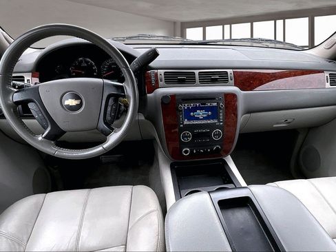 Used 2009 Chevrolet Tahoe LT image 7