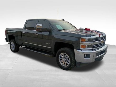 Used 2018 Chevrolet Silverado 2500 LTZ w/ Duramax Plus Package image 7