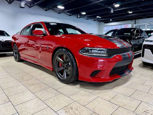 Used 2016 Dodge Charger SRT Hellcat w/ Harman/Kardon Audio Group image 9