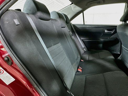 Used 2017 Toyota Camry LE FWD image 25