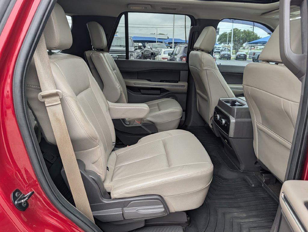 Used 2021 Ford Expedition XLT RWD image 34